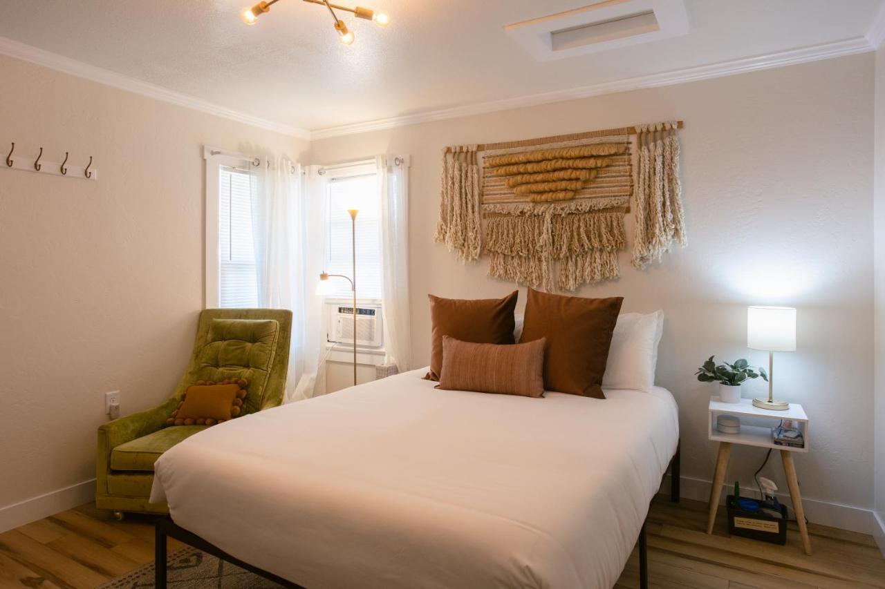 Rogue River Waterfront River Apartments מראה חיצוני תמונה