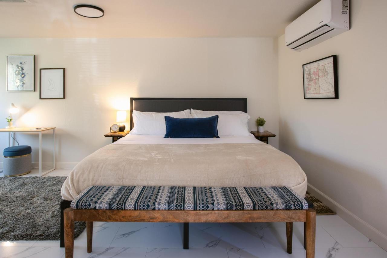Rogue River Waterfront River Apartments מראה חיצוני תמונה