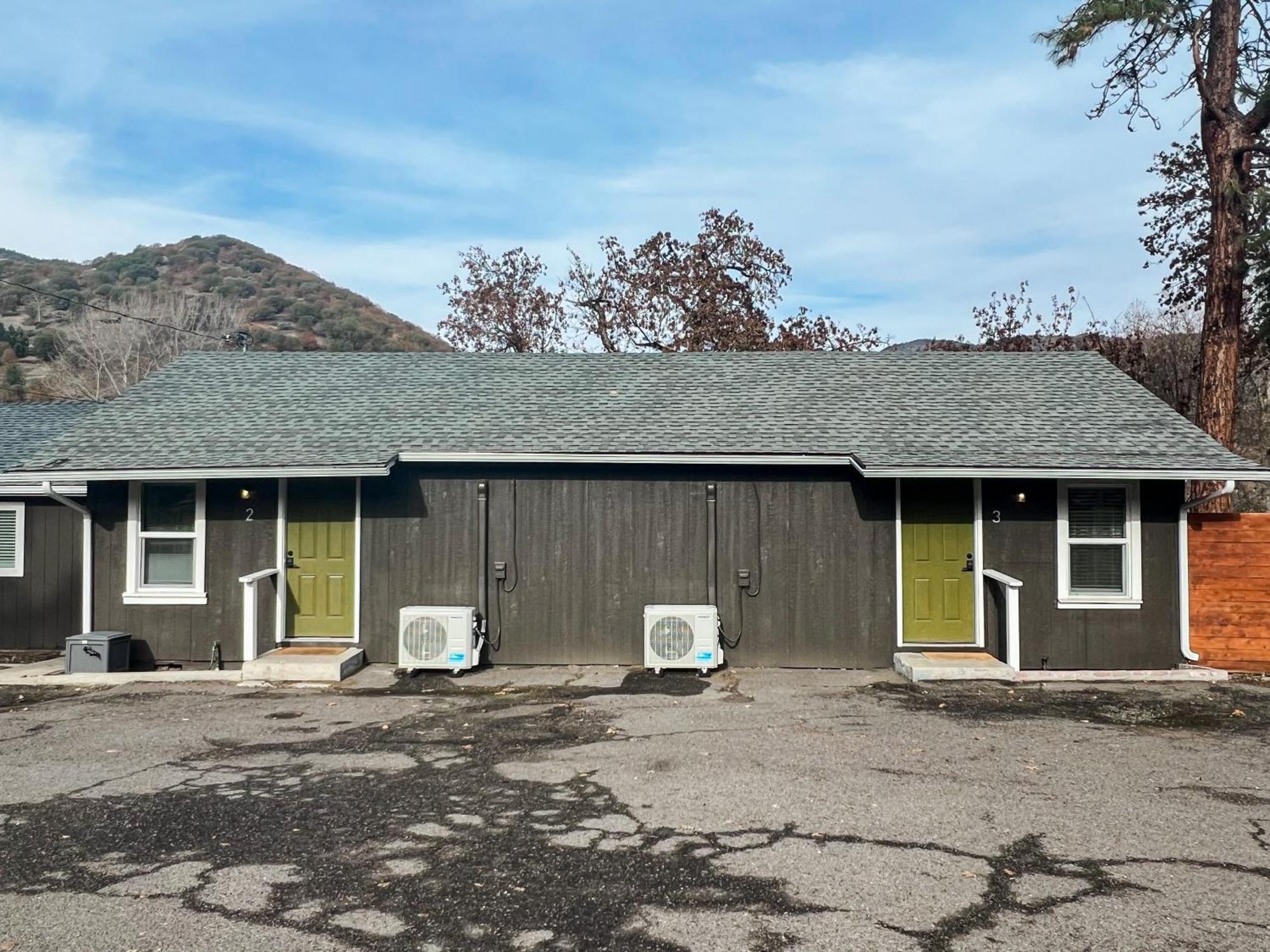 Rogue River Waterfront River Apartments מראה חיצוני תמונה